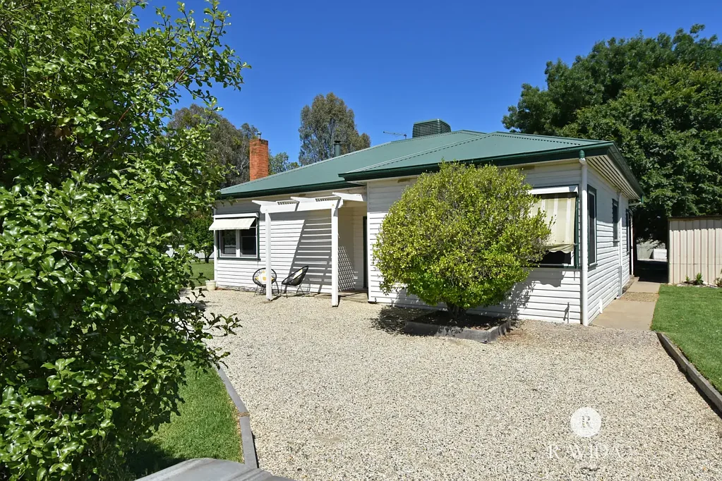 PEACEFUL LOCATION CLOSE TO THE CBD
