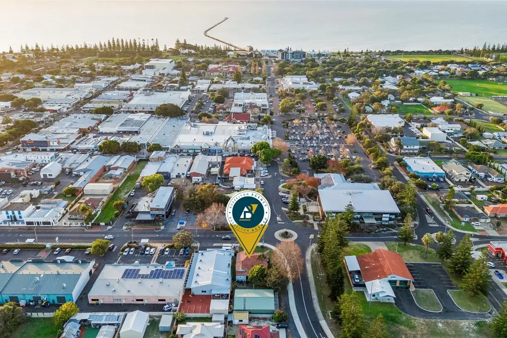Busselton 5 Bedroom RARE OPPORTUNITY IN THE CENTRE OF TOWN!