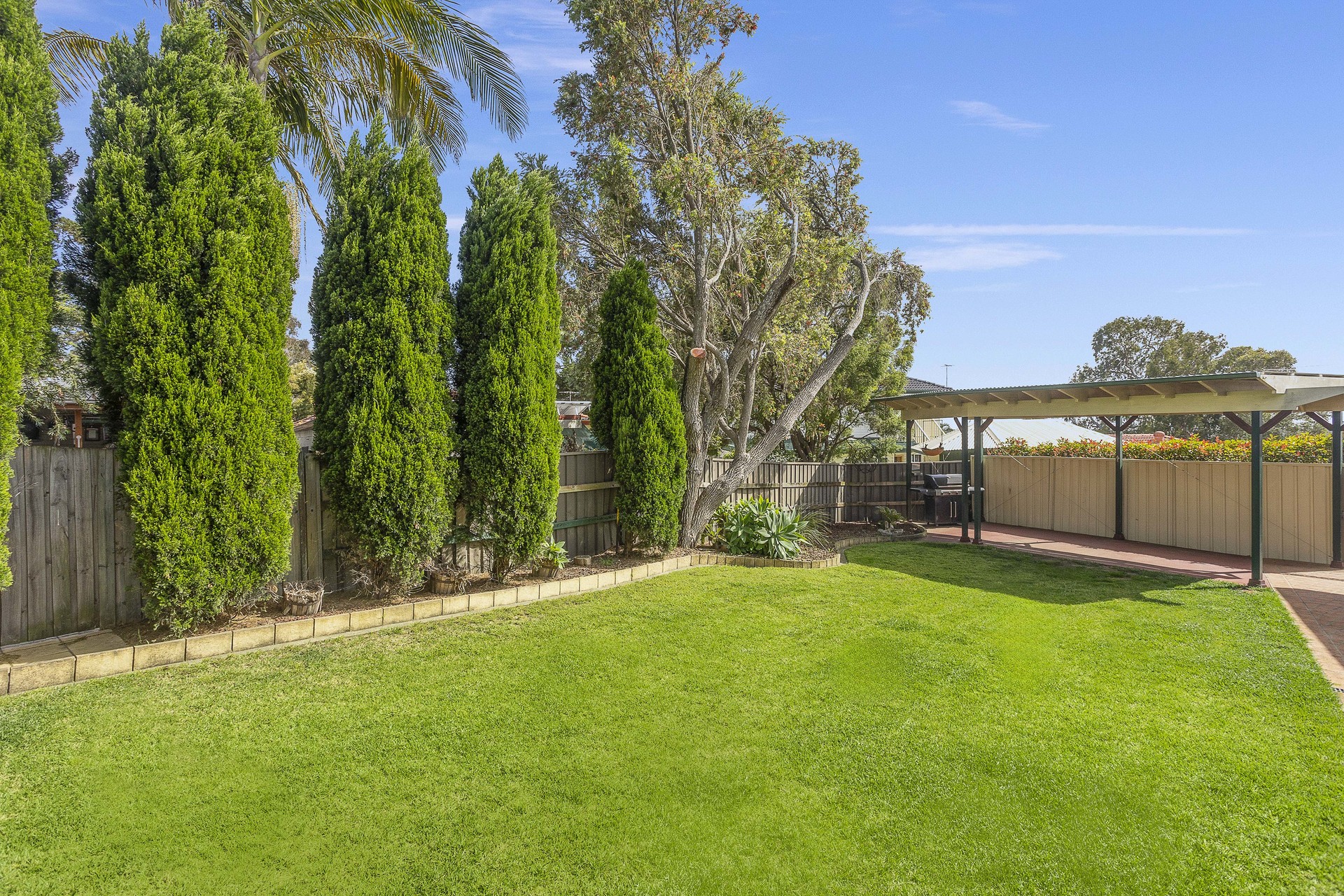 237 COORIENGAH HEIGHTS RD, ENGADINE NSW 2233, 0 침실, 0 욕실, House