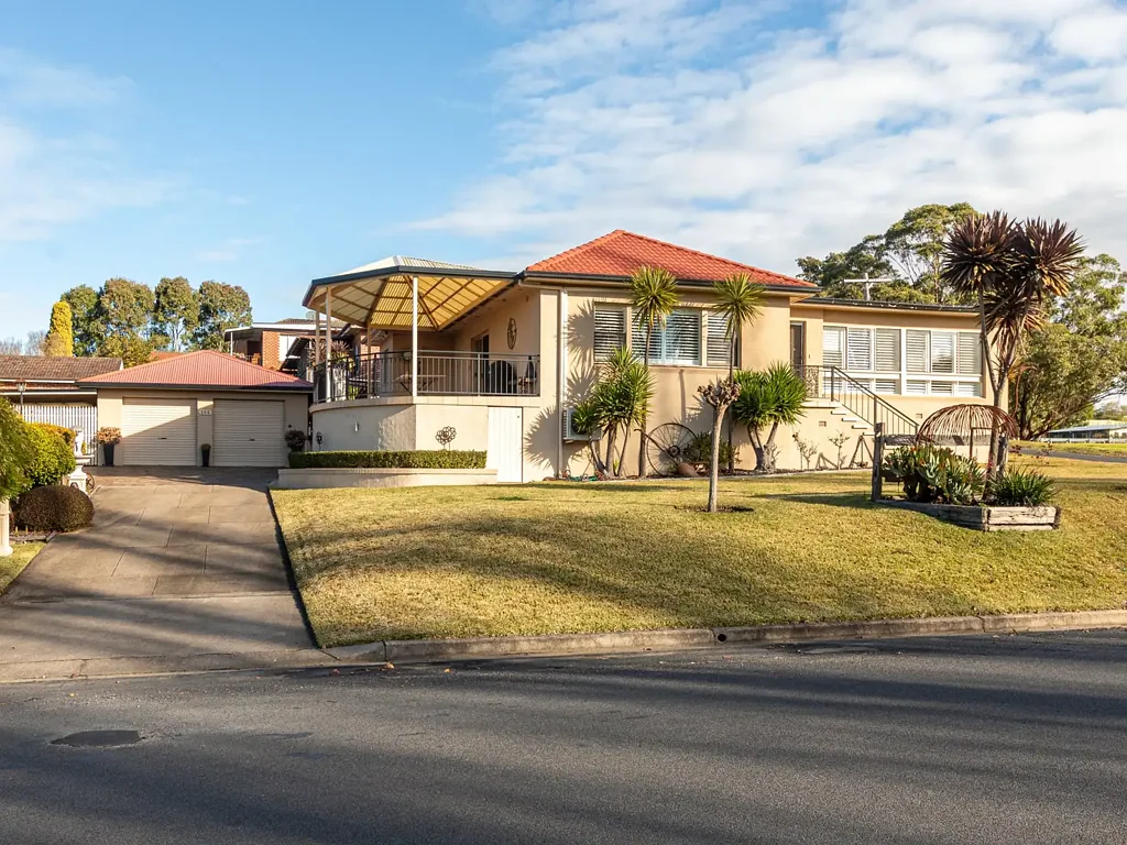 Bega 4 Bedroom METICULOUS FAMILY HOME