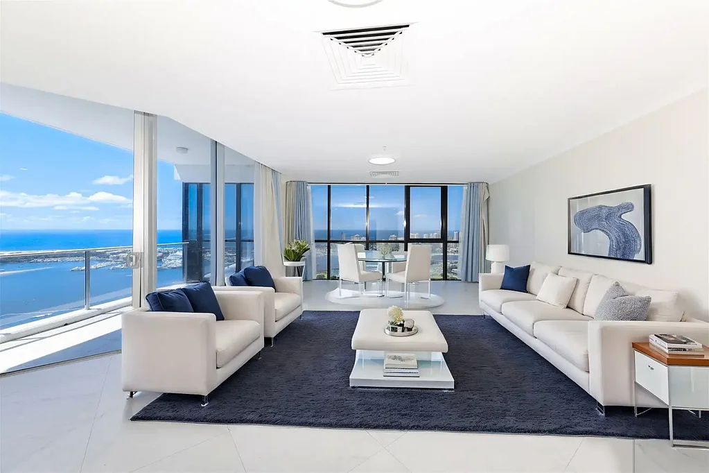 Southport 3غرفة نوم Stunning Fully Renovated Ocean-View Apartment | 3 Bed, 2 Bath, 2 Car