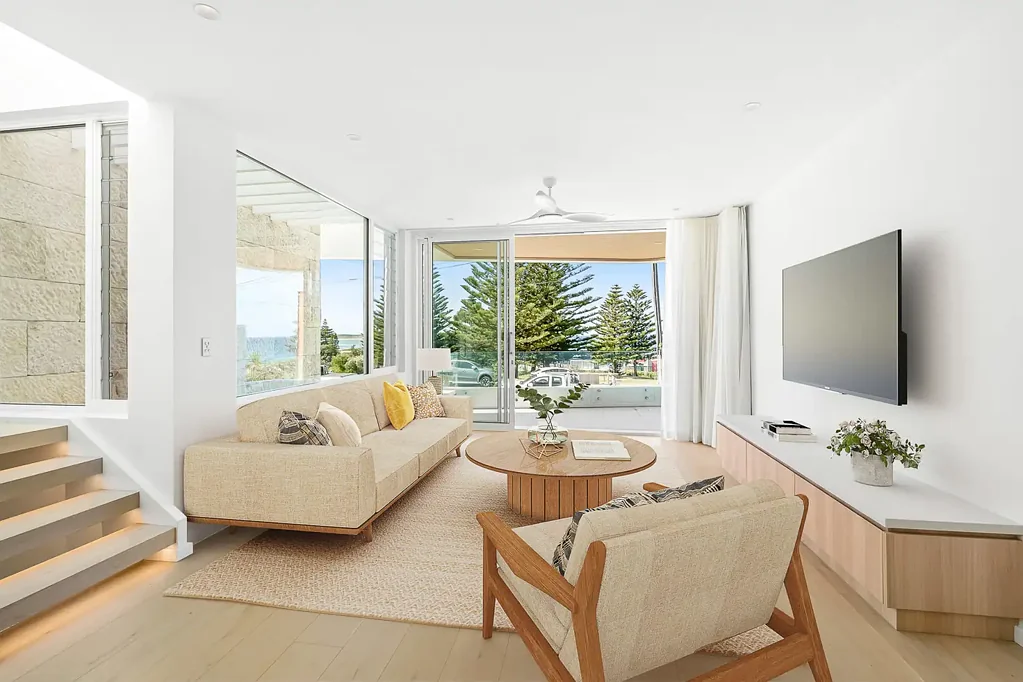 Beachside Opulence