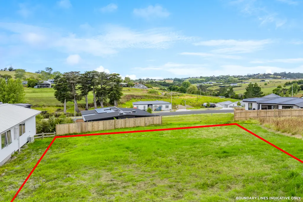 Snells Beach Central Snells Beach - close to shops and schools