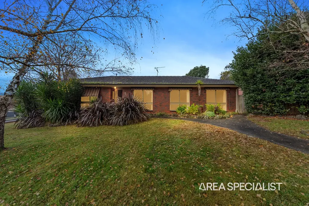 Warragul 3Moenga The Brief: Comfortable Family Living with Space to Enjoy