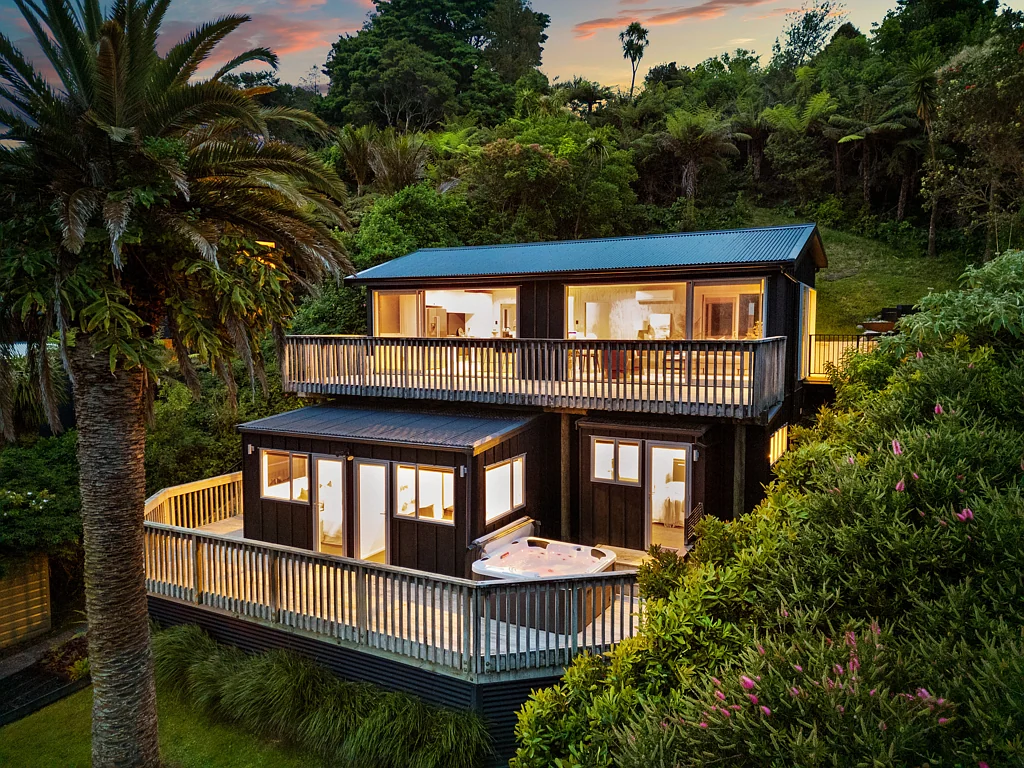 78 Warner Park Avenue, Laingholm, Waitakere City, Auckland