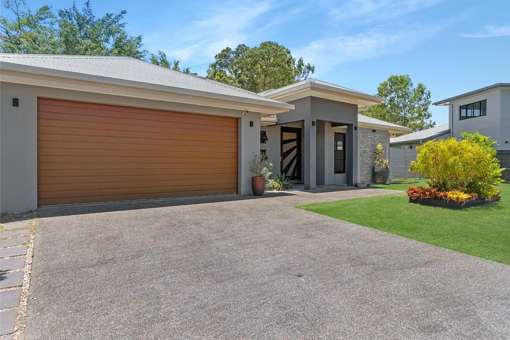 53 Sunbird Drive, Woree, QLD 4868