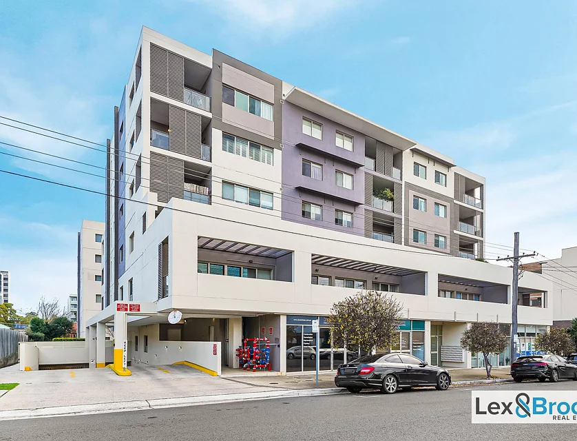 63/17 Warby St, Campbelltown, Macarthur Region, 2房, 2浴, Apartment