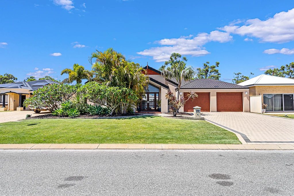 63 Midsummer Circle, Pinjarra, WA 6208