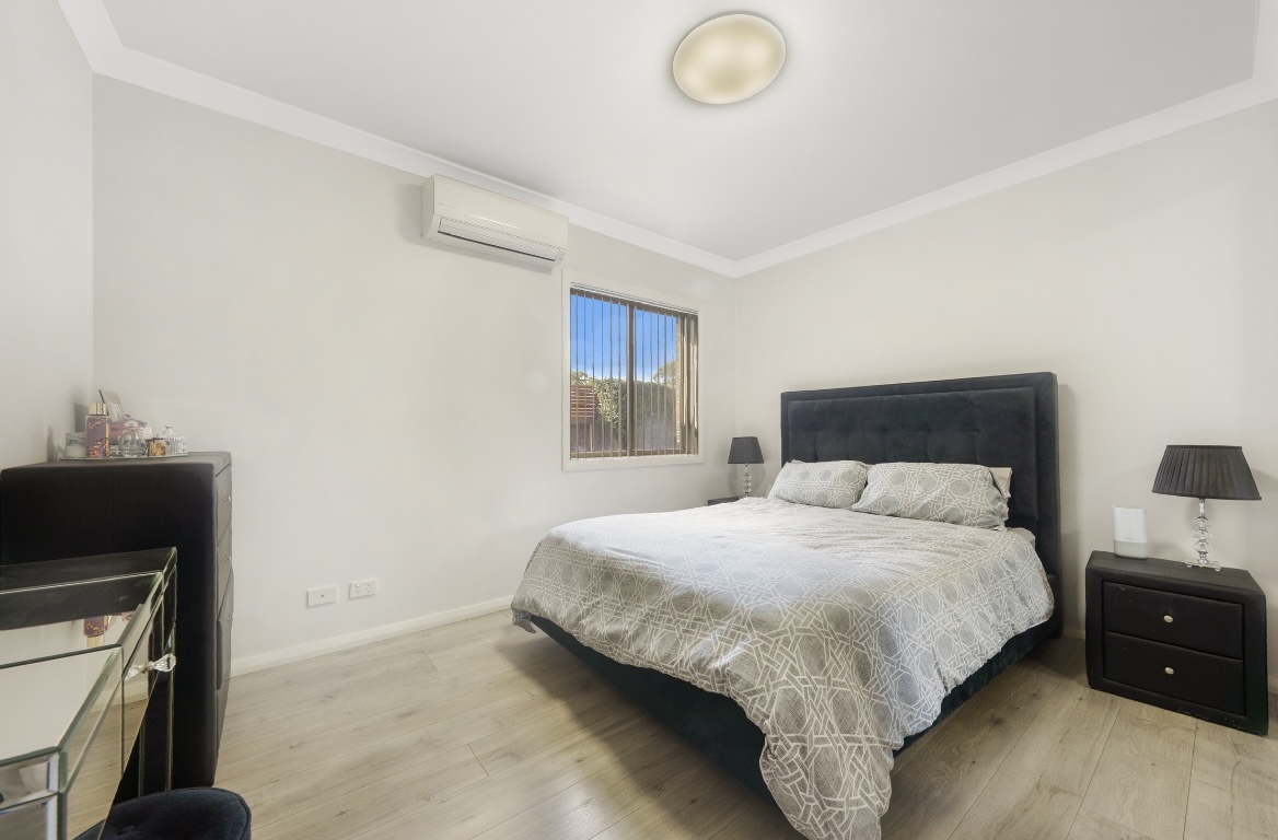 UNIT 2 323 HECTOR ST, BASS HILL NSW 2197, 0 غرف, 0 حمامات, Unspecified