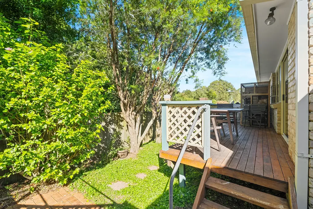 Narara 2Zimmer Peaceful, Low-Maintenance Living in a Quiet & Tightly Held Villa Setting