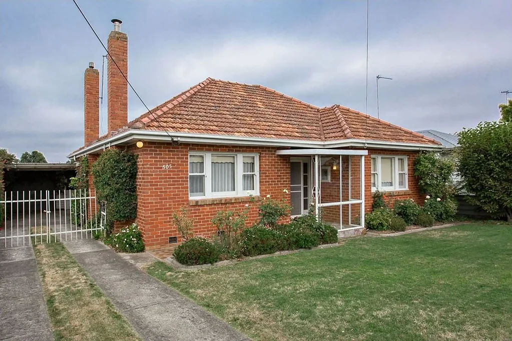 A BALLARAT NORTH GEM