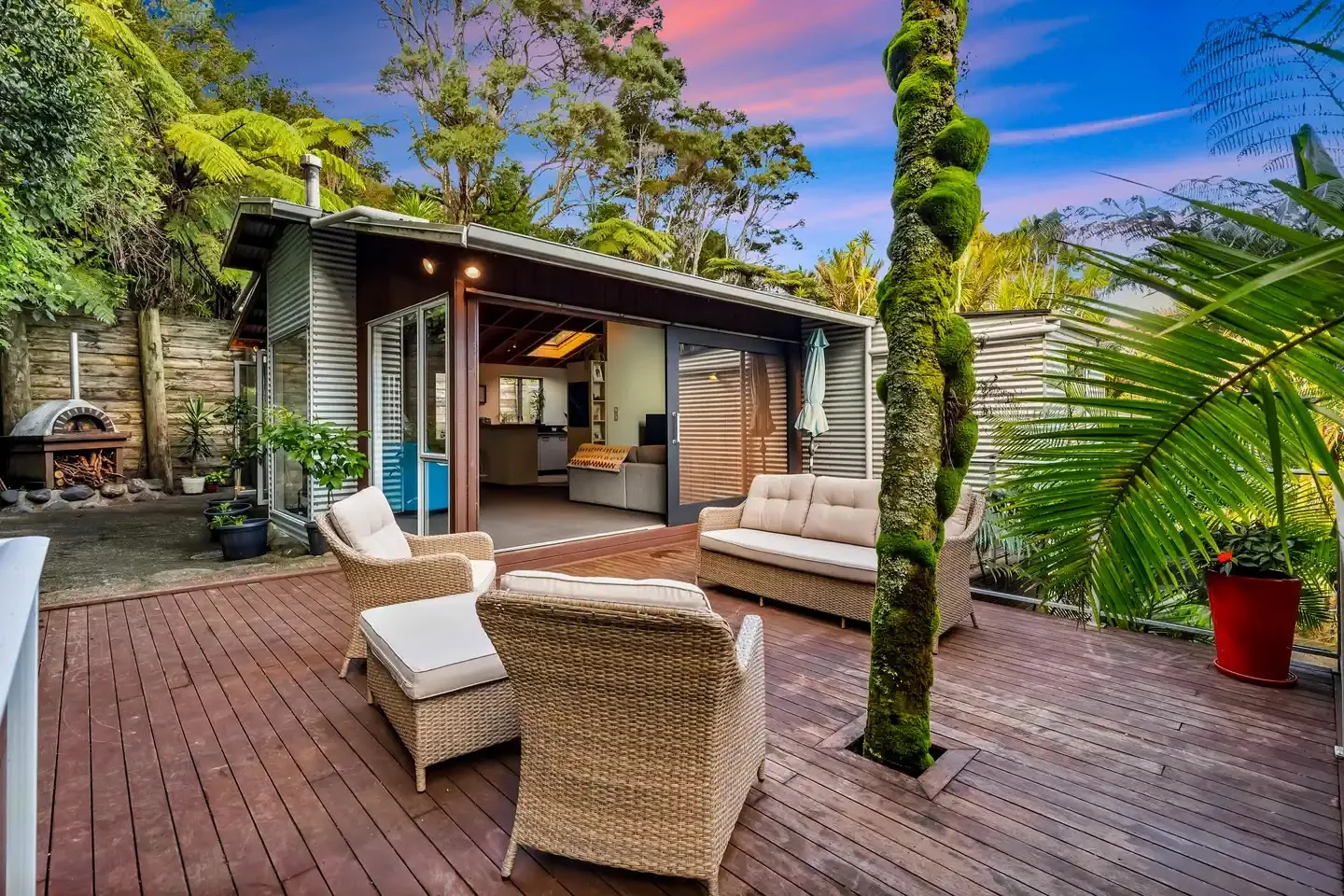 Titirangi 3Moenga LOOKING FOR ITS NEW OWNER - Special home seeking love