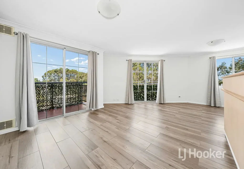 Light-Filled 2 Bedroom Apartment in the Heart of Joondalup