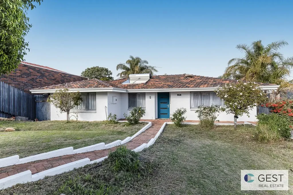 Family home with WORKSHOP!