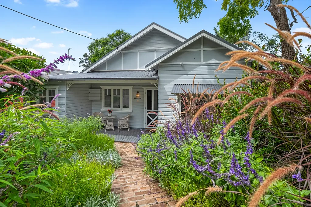 Kurrajong 4 Slaapkamer KURRAJONG VILLAGE LOCATION - UPDATED MODERN COTTAGE