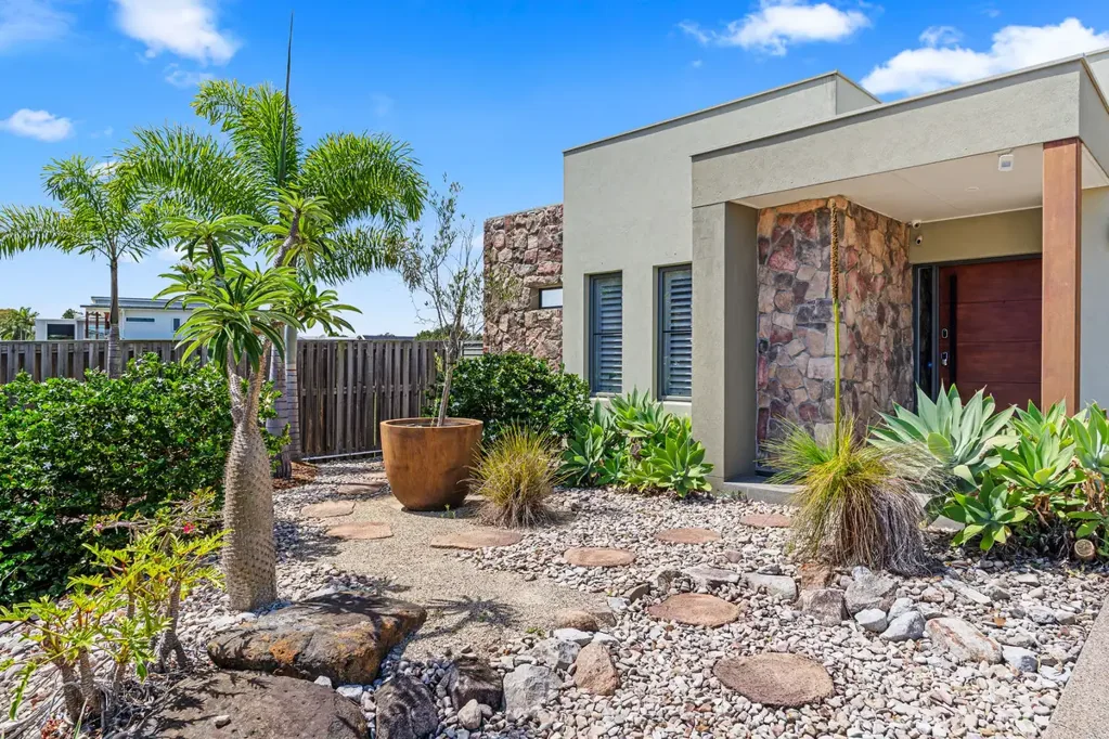 Pialba 3ਬੈੱਡਰੂਮ Beachside Luxury, No Hassle - Just Unlock, Unwind, Repeat. !!!!