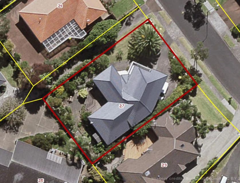 27 Simmental Crescent, Somerville, Manukau City, 5部屋, 0バスルーム