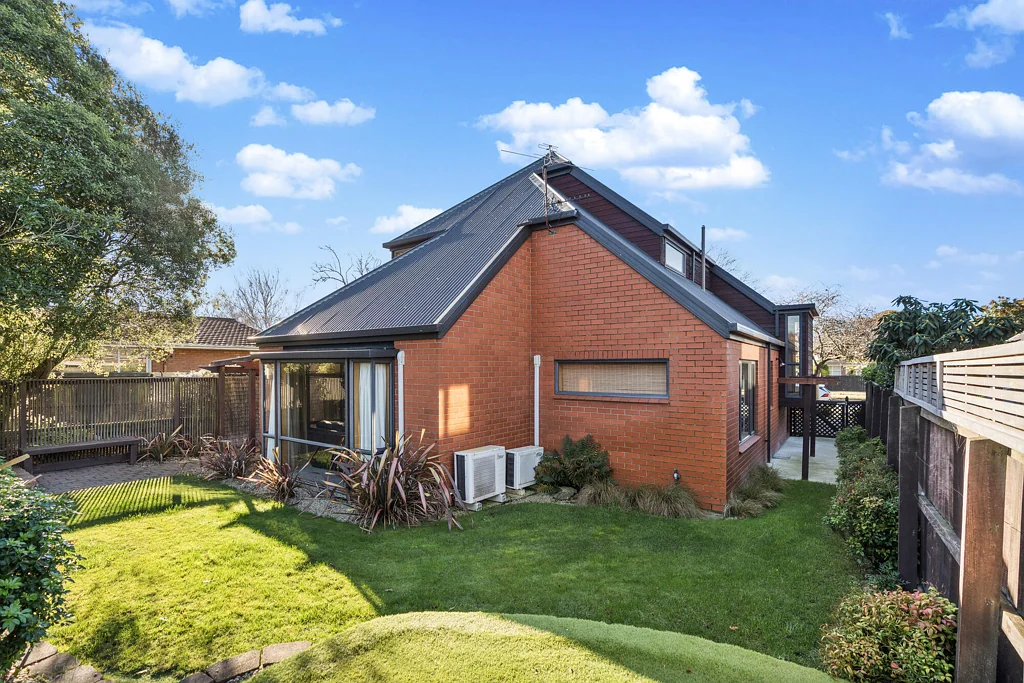 Burnside 3 Slaapkamer Smart Buy in Burnside:Iconic Spot,Unbeatable Value