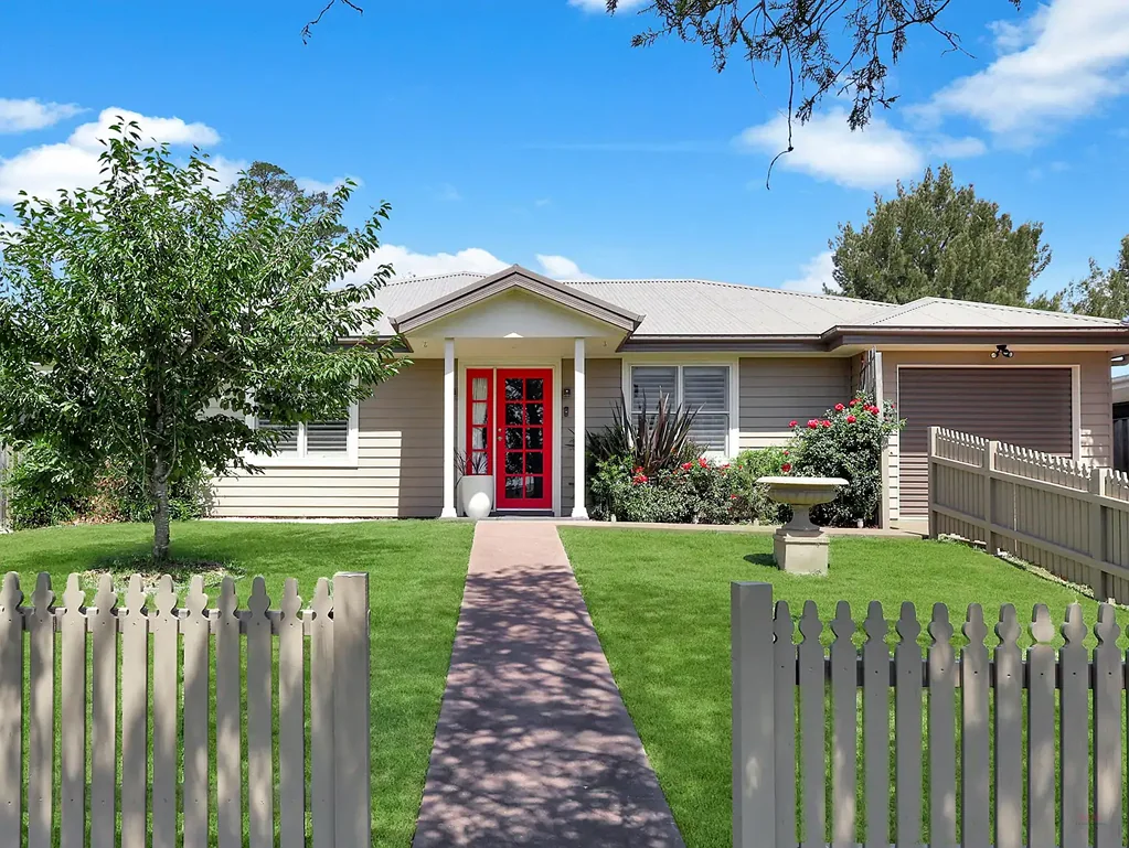 23 Gibbons Road, Moss Vale, NSW 2577