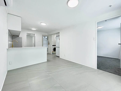 Renovated apartments located in the heart of G...