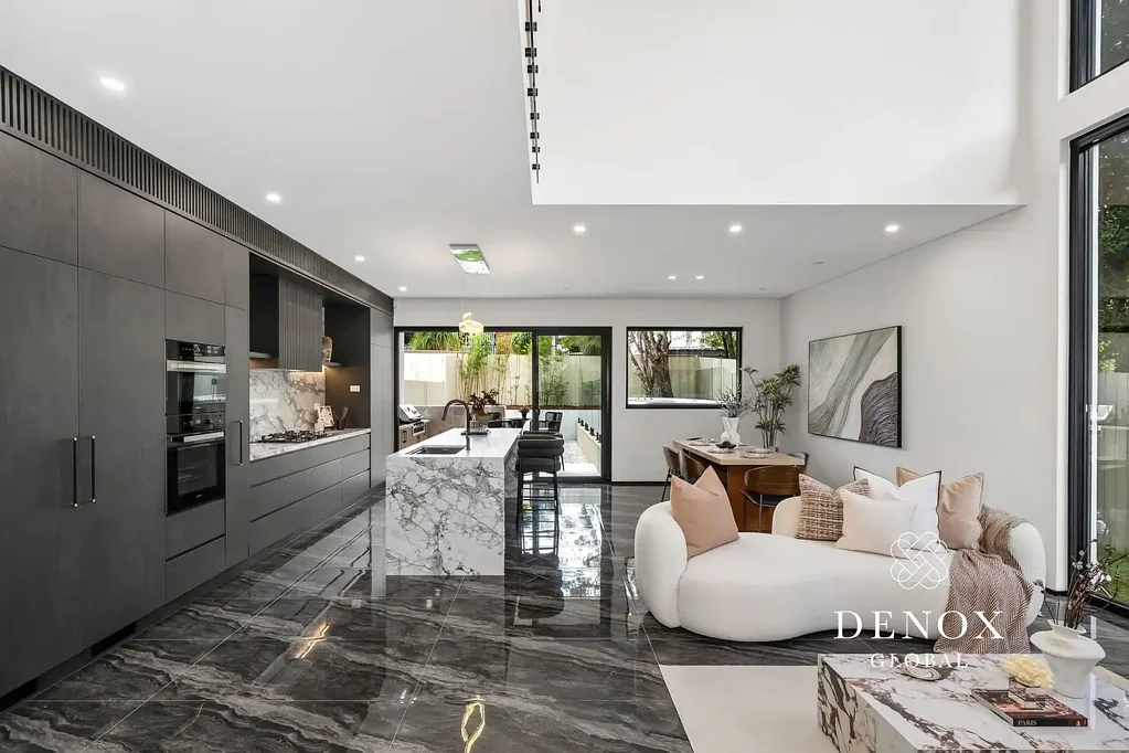 North Ryde 5Kwarto Brand New Luxury Duplex - Oversized Build With Multiple Living Zones