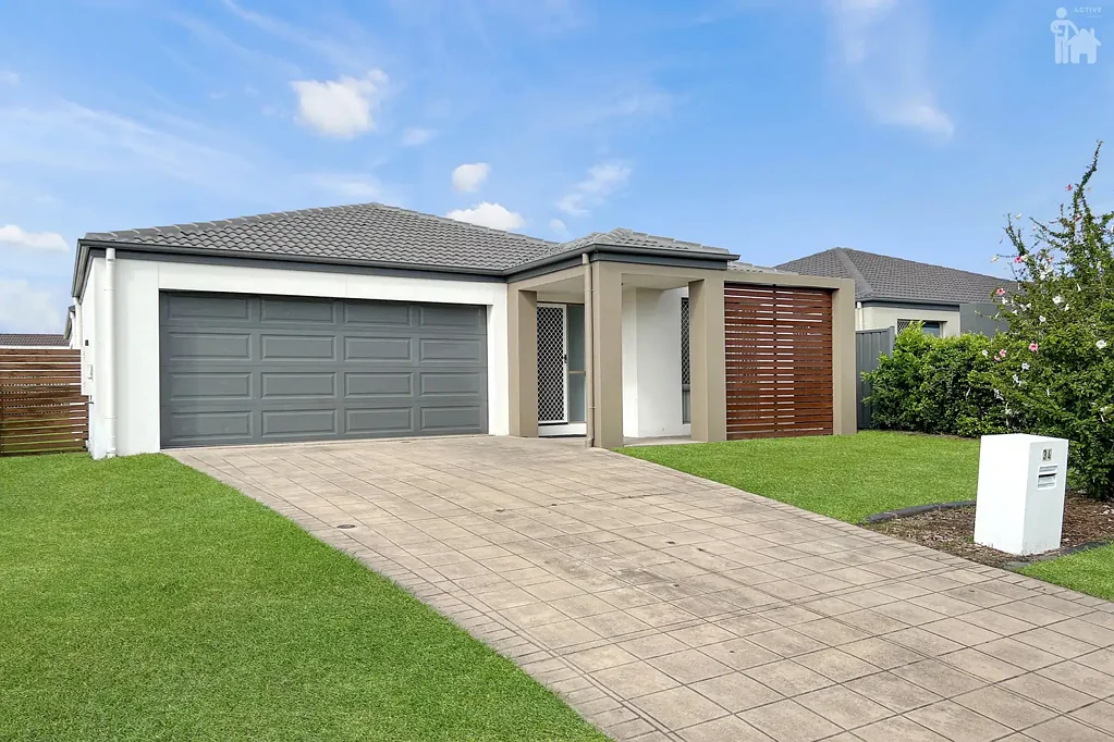Spacious & Low-Maintenance Living in Eli Waters
