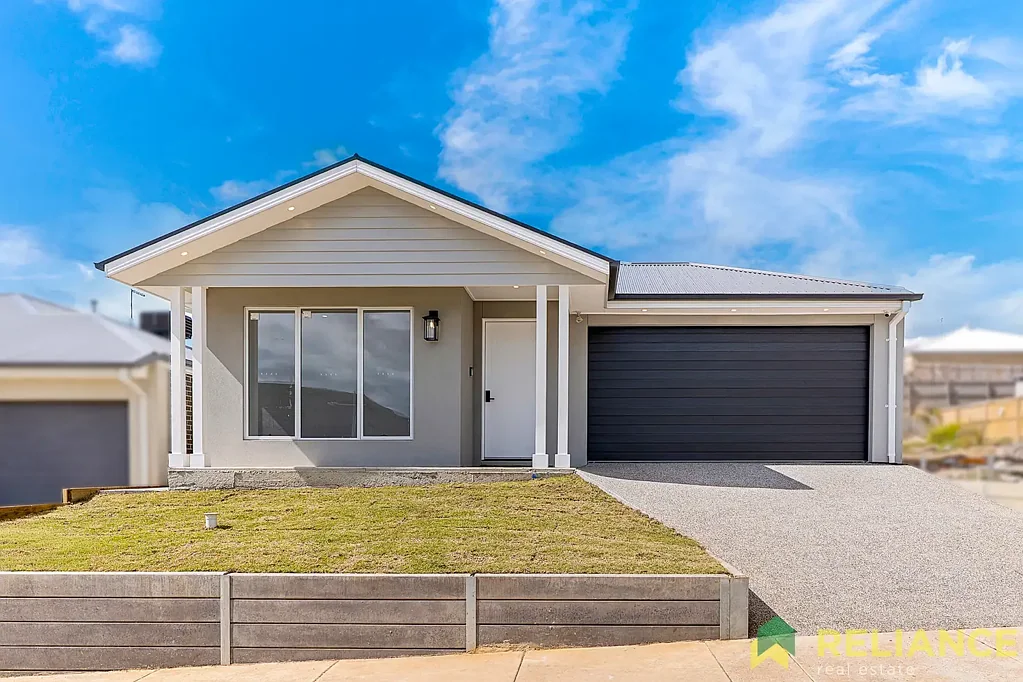 8 Michelson Drive, Maddingley, VIC 3340