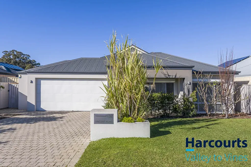132 Vincent Road, Sinagra, WA 6065, 4 slaapkamers, 2 badkamers, House