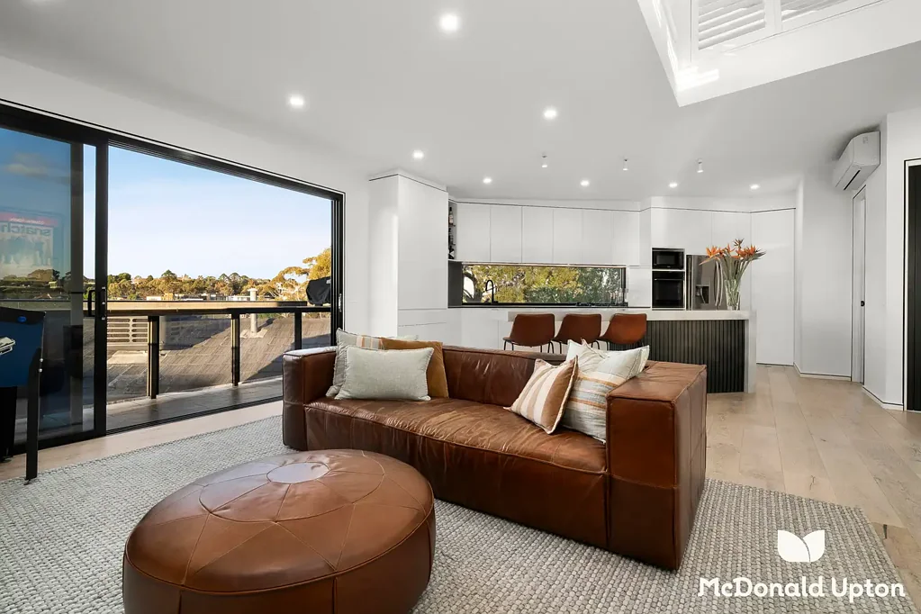 2/2 Glass Street, Essendon, VIC 3040