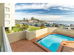 5/8-12 North Street, Forster