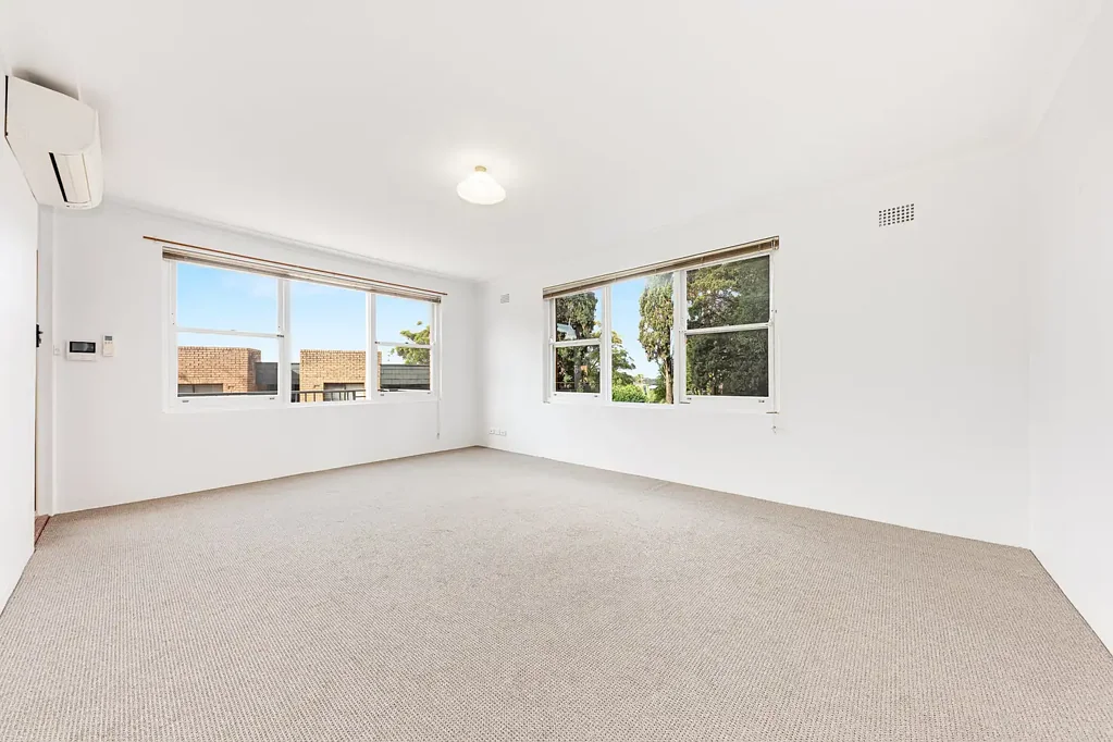 Bright & Sunny Ground Floor Apartment