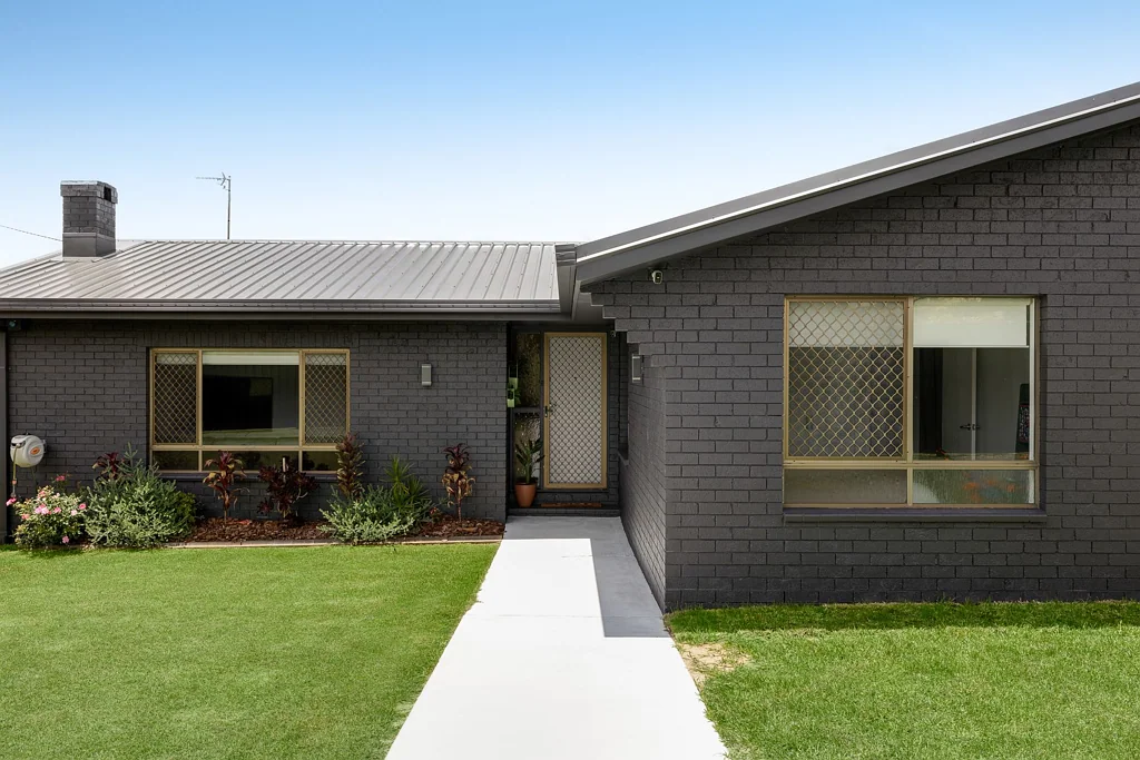 6 Elliott Street, Kearneys Spring, QLD 4350