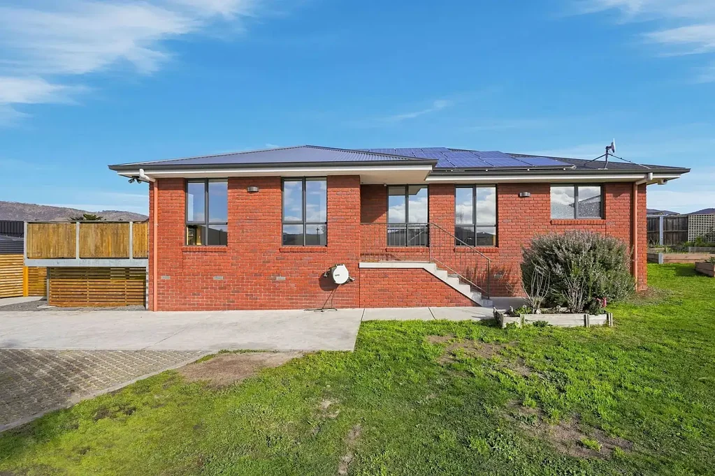 Spacious Family Living with Study, Double Garage & Outdoor Entertaining