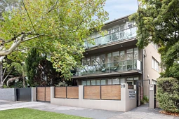 5/209 Brighton Road, Elwood