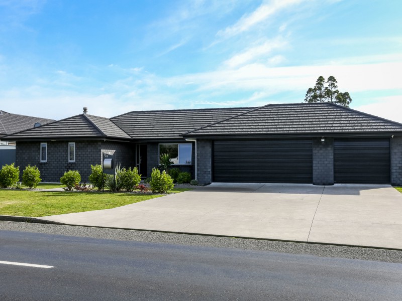 122 Pohutukawa Place, Waiwhakaiho, New Plymouth, 4 chambres, 0 salles de bain