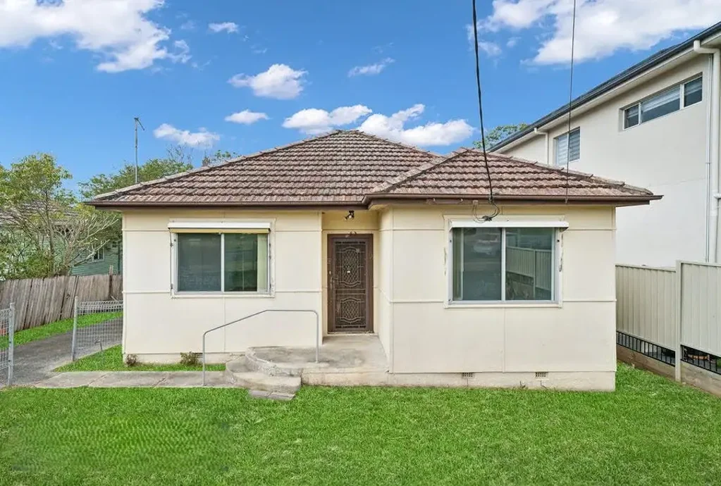 Easy Living Close to It All!