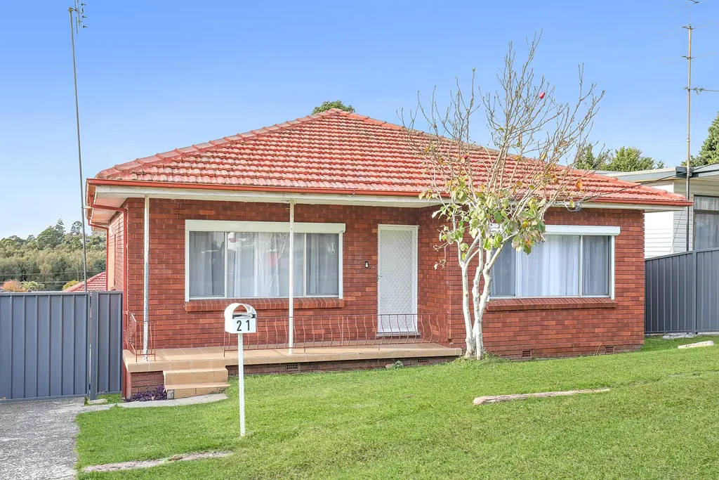 21 Coolabah Road, Dapto, NSW 2530