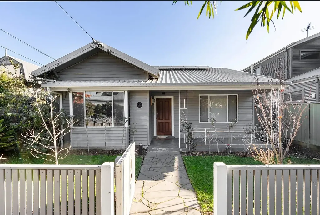 Renovated Coburg Home!