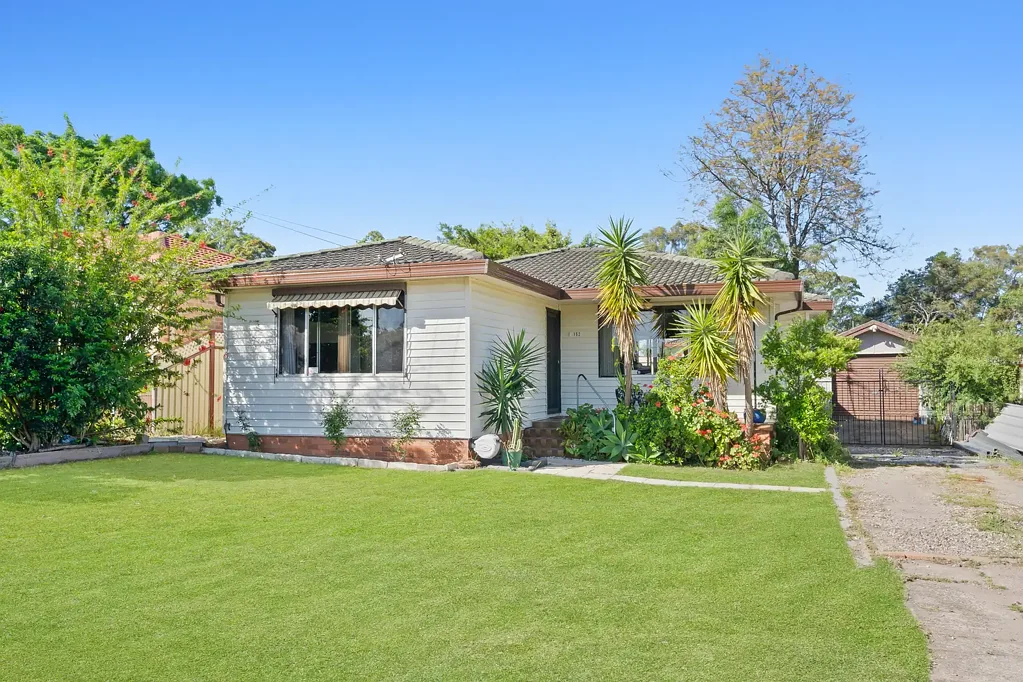 152 Lucretia Road, Seven Hills, NSW 2147