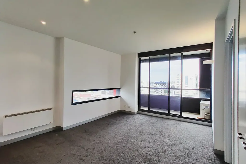 Fantastic Corner Two bedroom Apartment !