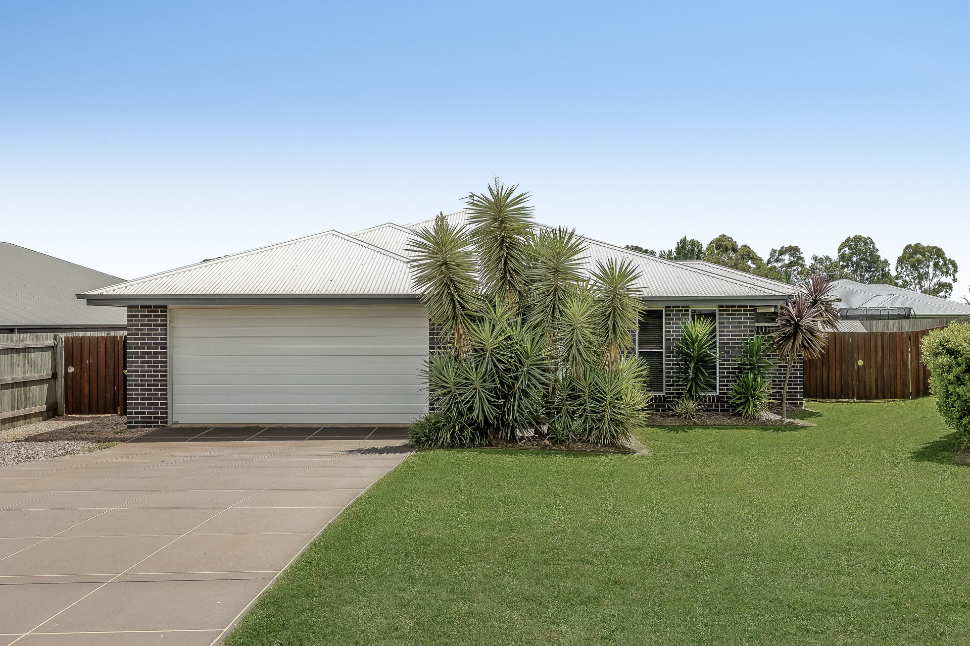 8 LOCKYER ST, KLEINTON QLD 4352, 0 chambres, 0 salles de bain, House