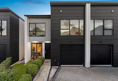 BrandNew 4 bedroom house in the center of Elle...