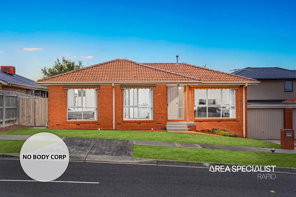 2/1 Hyssop Drive, Hallam, VIC 3803