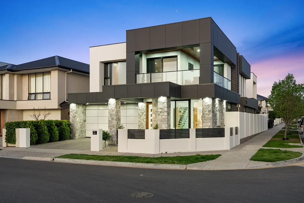 35 Winpirra Circuit, Lightsview, SA 5085