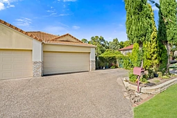 2/15 Hellman Street, Molendinar