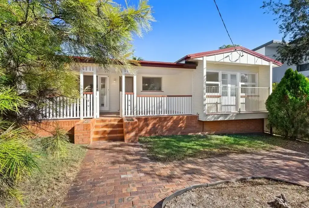 Look no further than this stunning family house with a huge entertainer's deck!