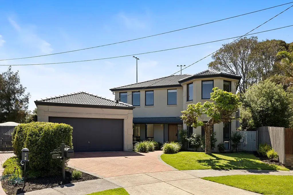 Aspendale 4Habitaciones Beautiful family home with pool in quiet park-side court