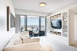 1210/22 Surf Parade, Broadbeach