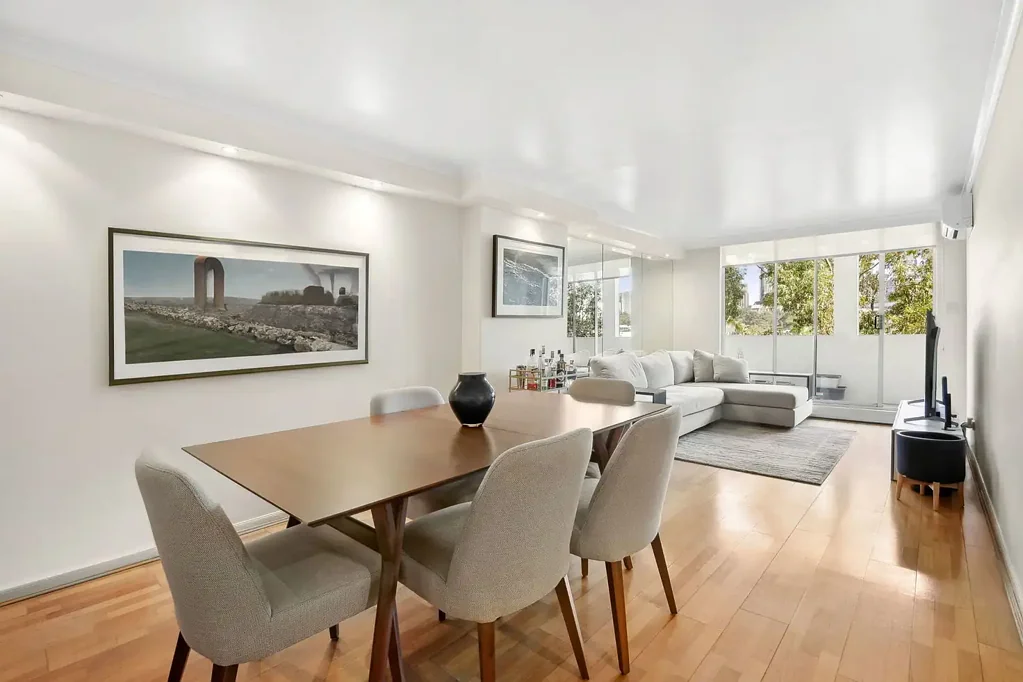 Spacious & Bright with City and Bridge Views