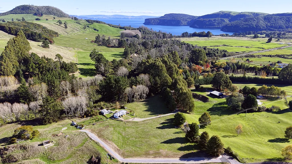 Acacia Bay 4Moenga Action wanted - Price reduced